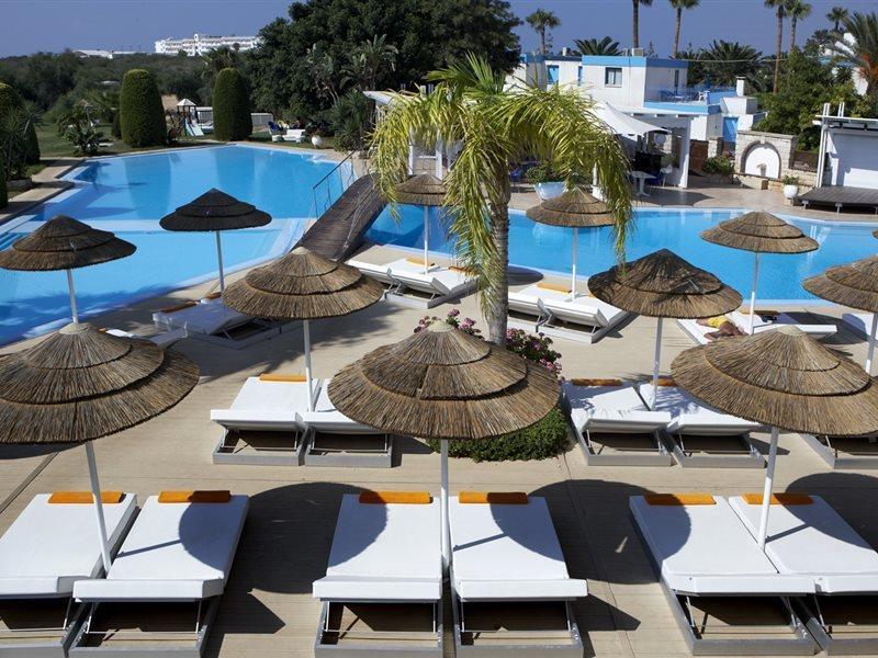 So Nice Beach Resort Ayia Napa Exterior foto